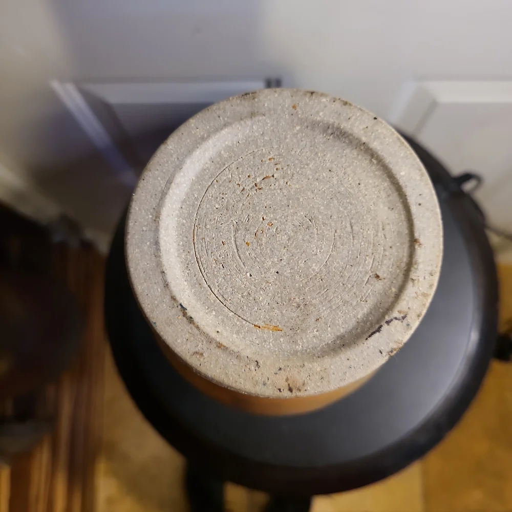 Mid-Century Modern Studio Pottery Ceramic Vase Signed w/ Chop Mark 9" - Picture 8 of 11